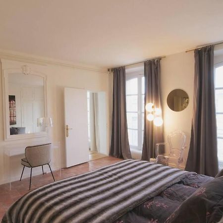 Charme Et Modernite Au Coeur Du Quartier St Louis Apartment Versailles Ngoại thất bức ảnh