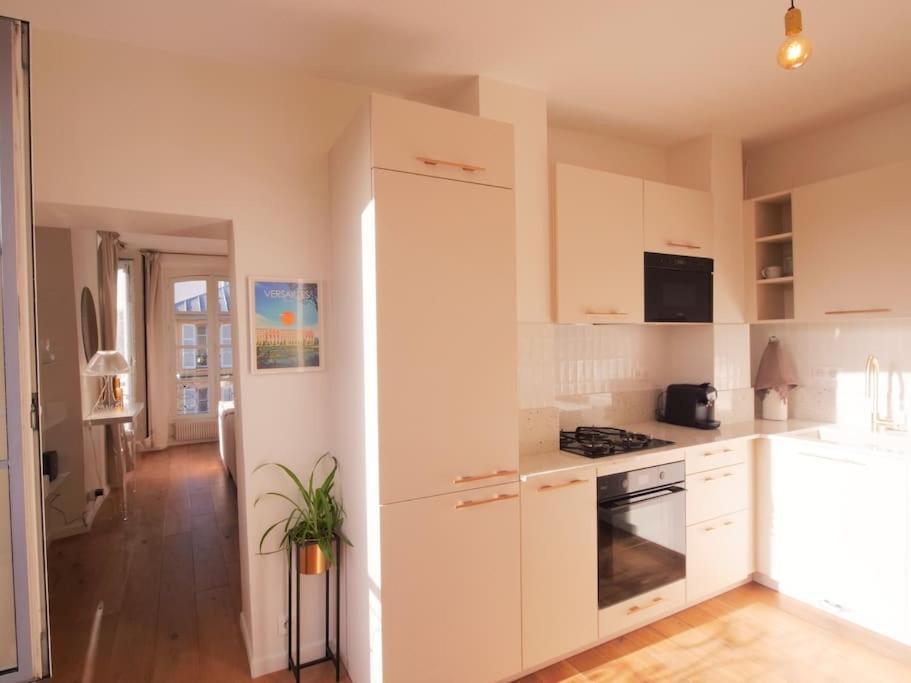Charme Et Modernite Au Coeur Du Quartier St Louis Apartment Versailles Ngoại thất bức ảnh