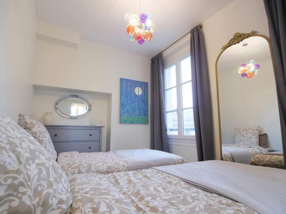 Charme Et Modernite Au Coeur Du Quartier St Louis Apartment Versailles Ngoại thất bức ảnh