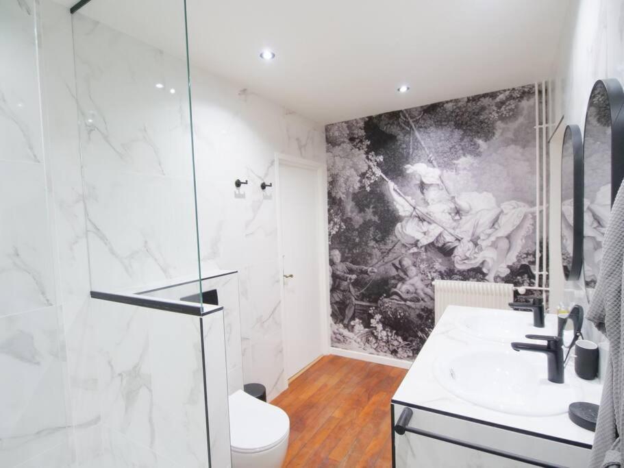 Charme Et Modernite Au Coeur Du Quartier St Louis Apartment Versailles Ngoại thất bức ảnh
