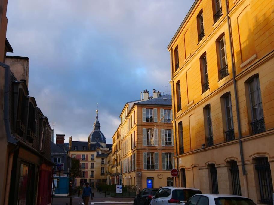 Charme Et Modernite Au Coeur Du Quartier St Louis Apartment Versailles Ngoại thất bức ảnh